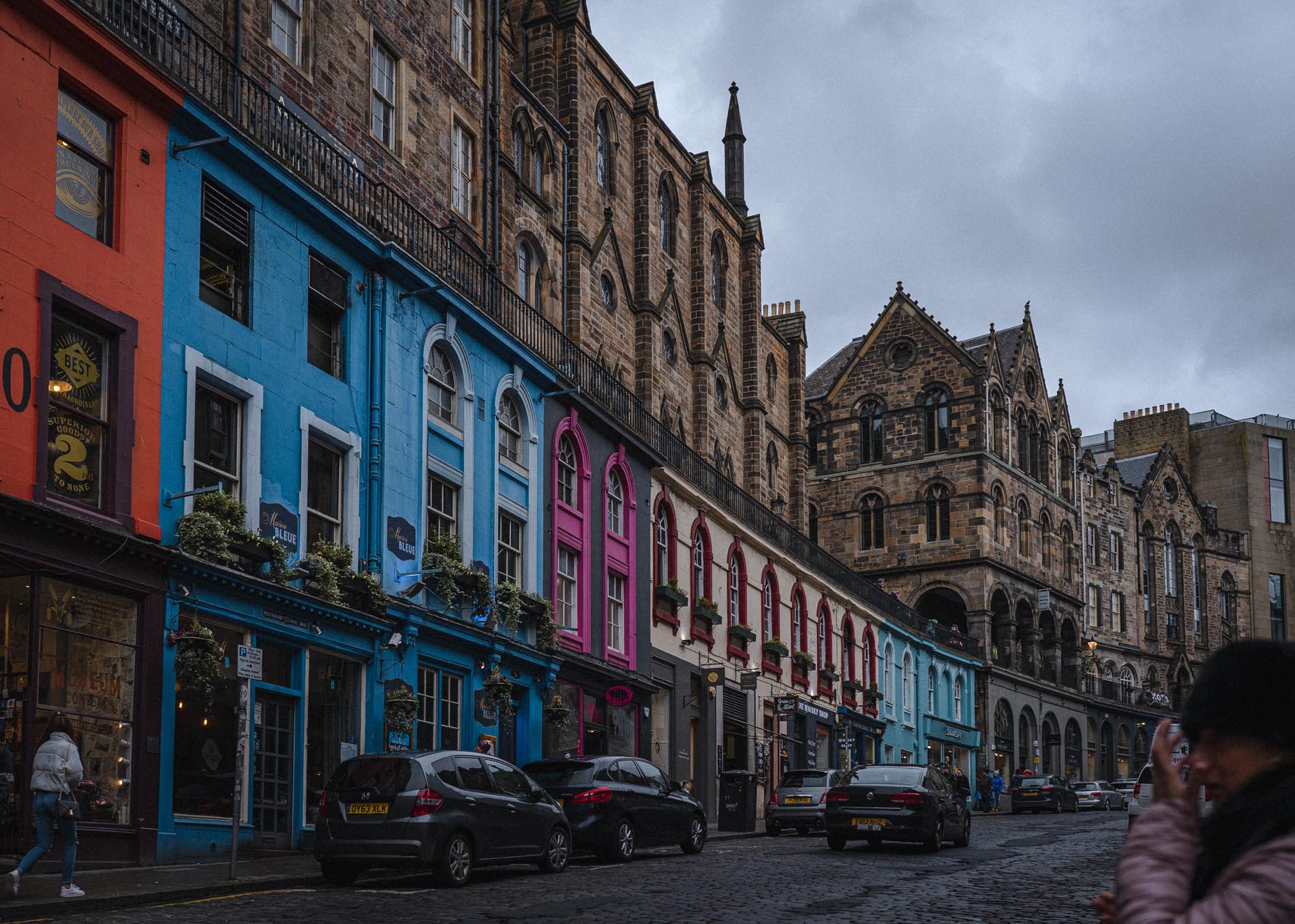 Victoria-Street-in-Edinburghs-Old-Town-1-of-1